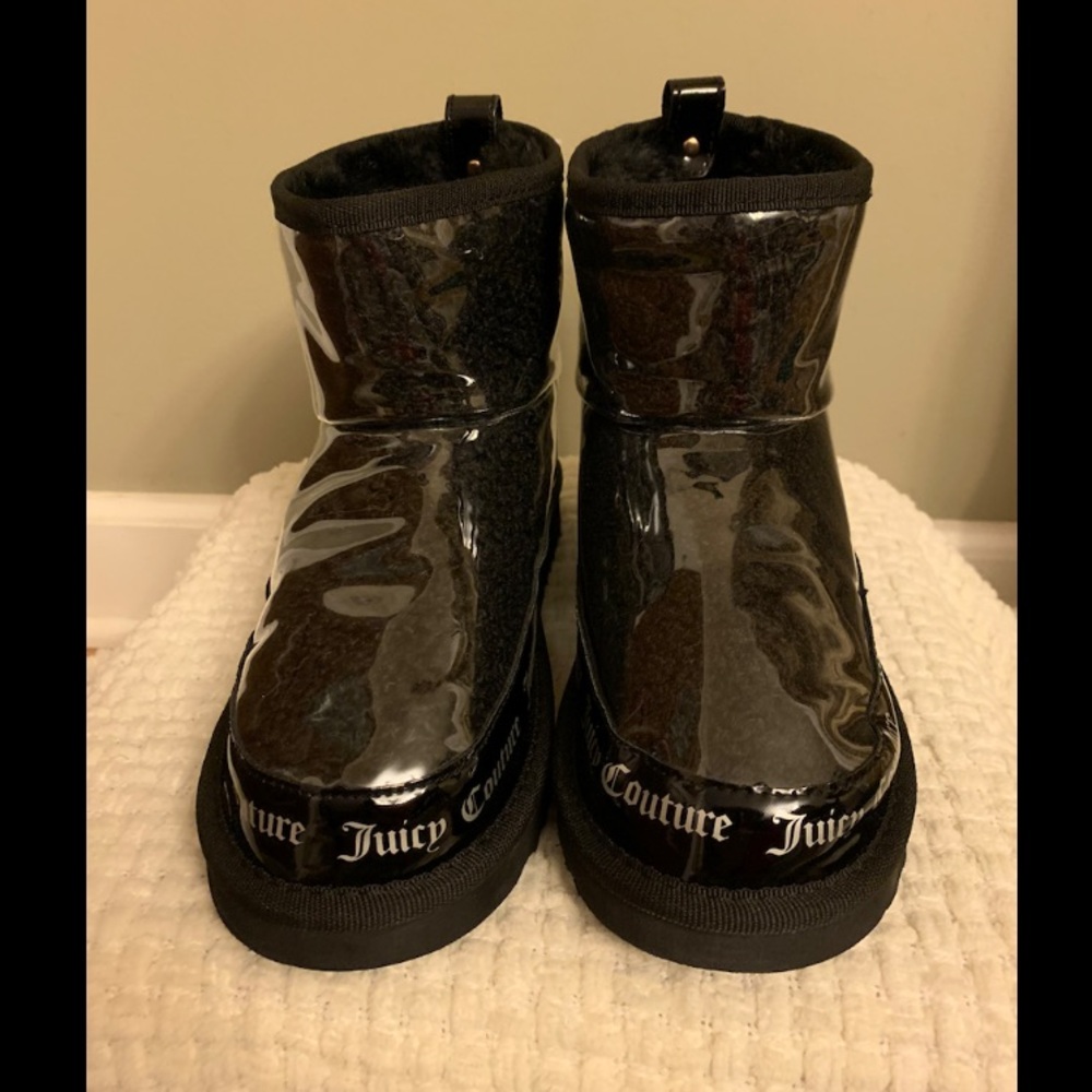 Juicy Couture winter fur boots in black